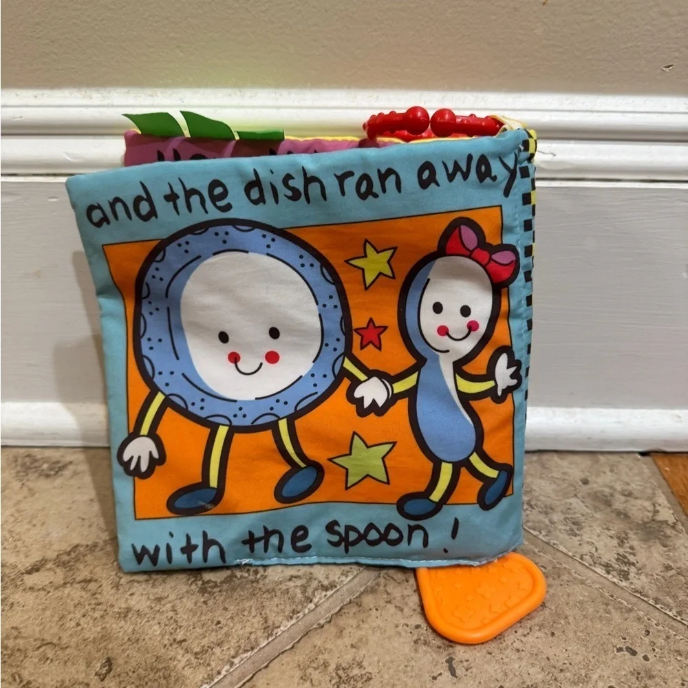 NWOT Colorful Hey Diddle Diddle Soft Toy Book with Teether
